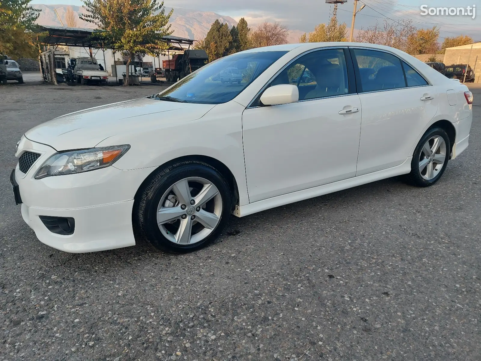 Toyota Camry, 2010-1