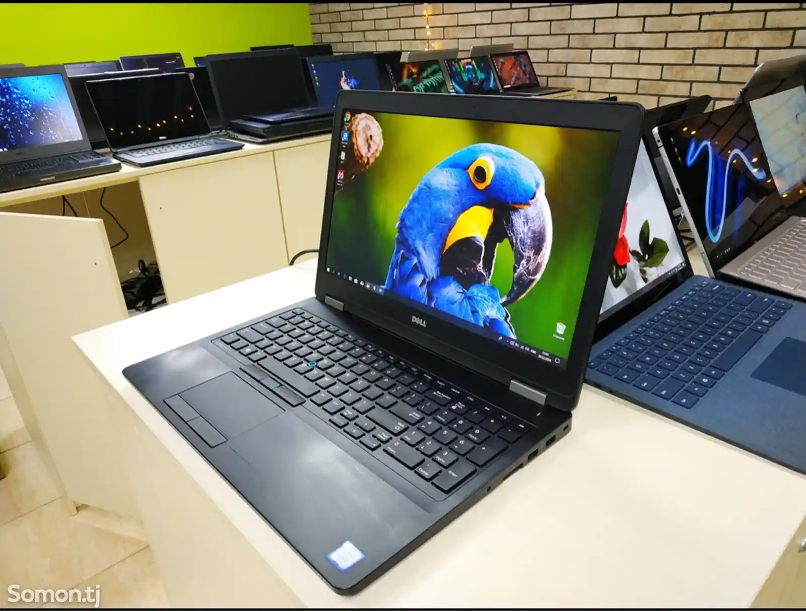 Игровой ноутбук Dell Latitude E5570-1