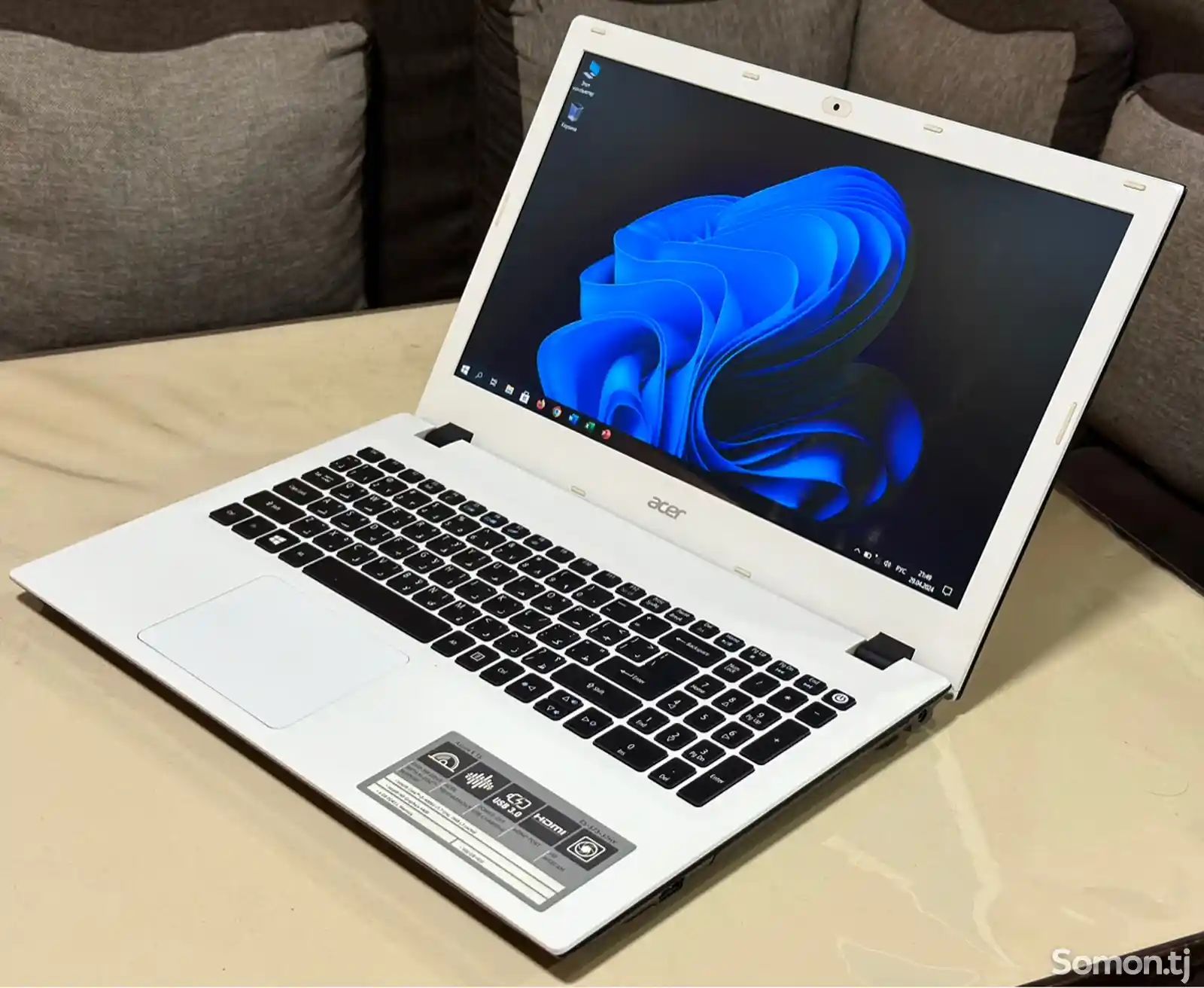 Ноутбук Acer E5-573 i3-4gen-2
