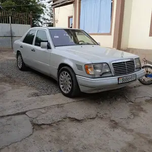 Mercedes-Benz W124, 1995