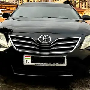 Toyota Camry, 2010