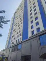 2-комн. квартира, 12 этаж, 65м², Сомони-14