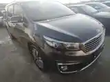 Kia Carnival, 2015-2