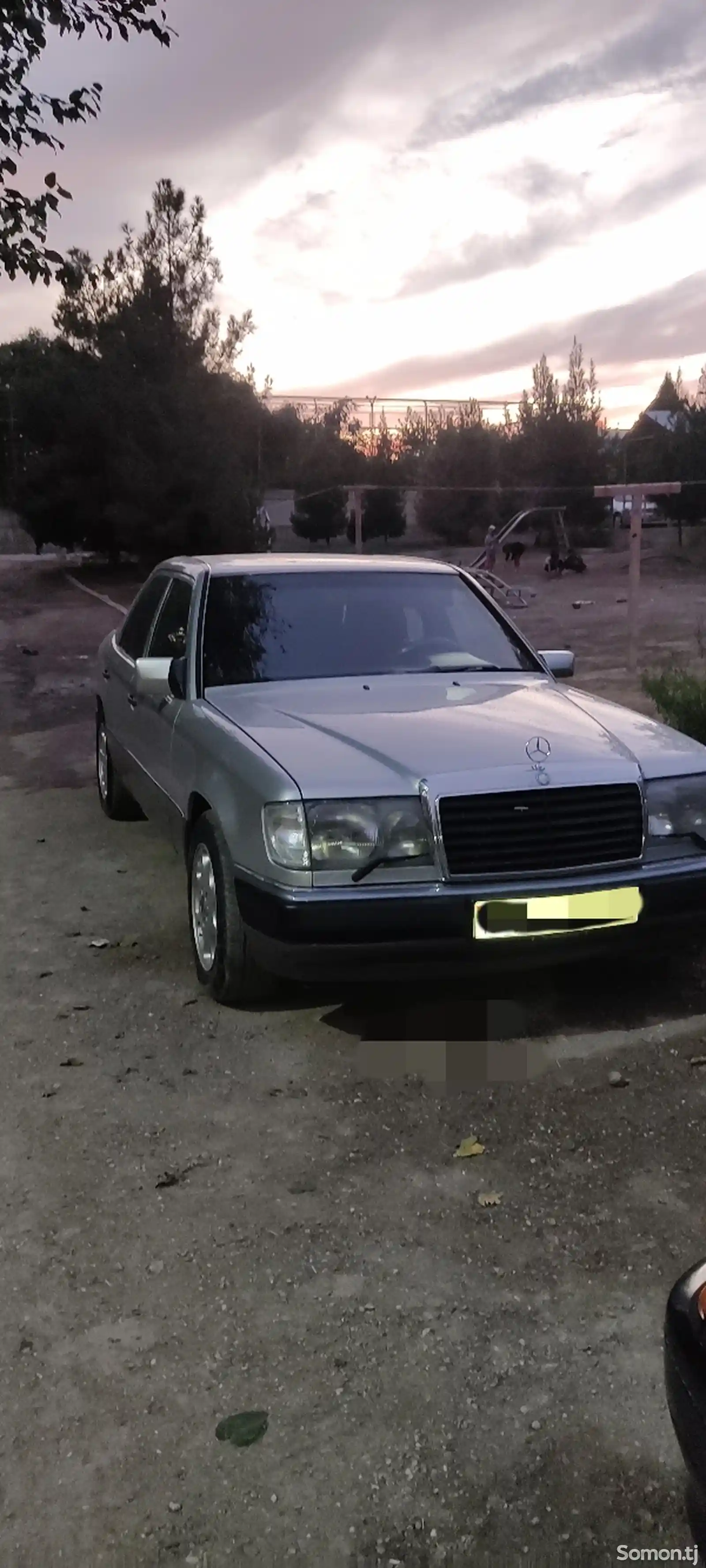 Mercedes-Benz W124, 1993-4