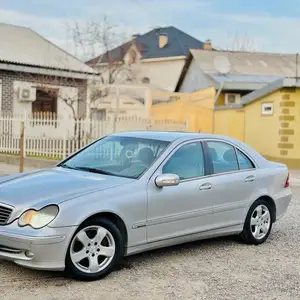 Mercedes-Benz C class, 2004