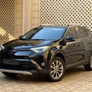 Toyota RAV 4, 2017