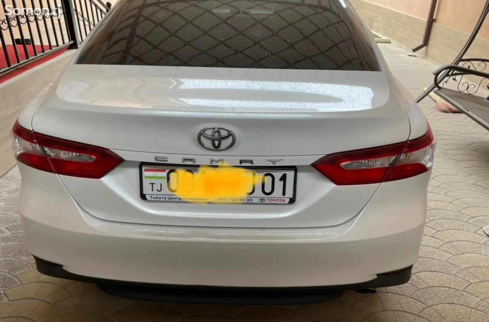 Toyota Camry, 2018-1