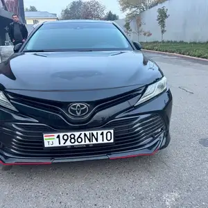 Toyota Camry, 2020