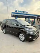 Toyota Vellfire, 2014-3