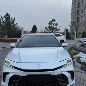 Toyota Camry, 2024