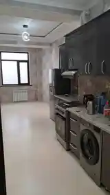 3-комн. квартира, 15 этаж, 115м², улица Айни-5