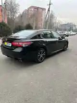 Toyota Camry, 2018-8