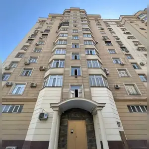 3-комн. квартира, 12 этаж, 120 м², Шохмансур