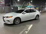 Lexus ES series, 2017-10