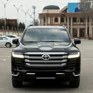 Toyota Land Cruiser, 2023