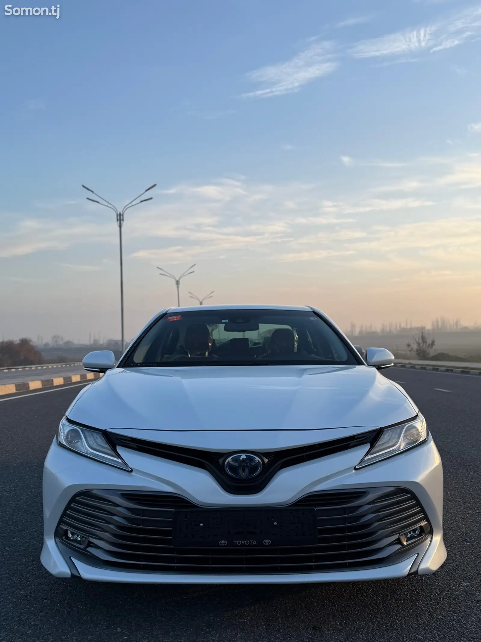 Toyota Camry, 2017-1