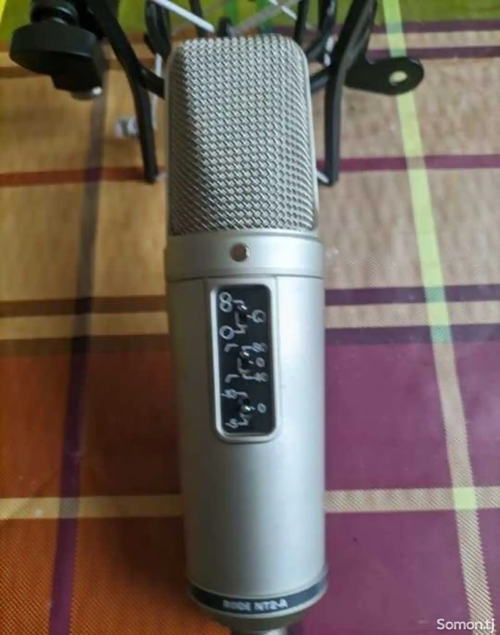 Студийный микрофон Rode NT2 a-3