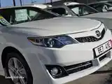 Toyota Camry, 2012-4