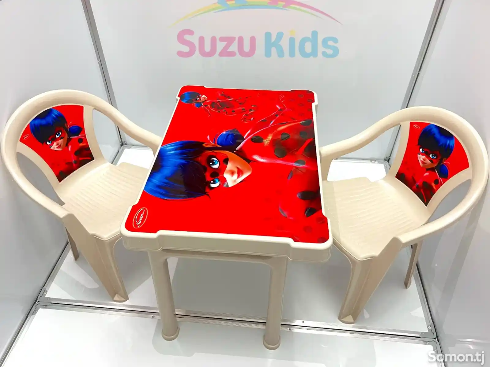 Детский столик со стульчиками-1