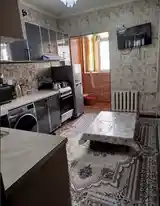 2-комн. квартира, 5 этаж, 50м², Сомони-4