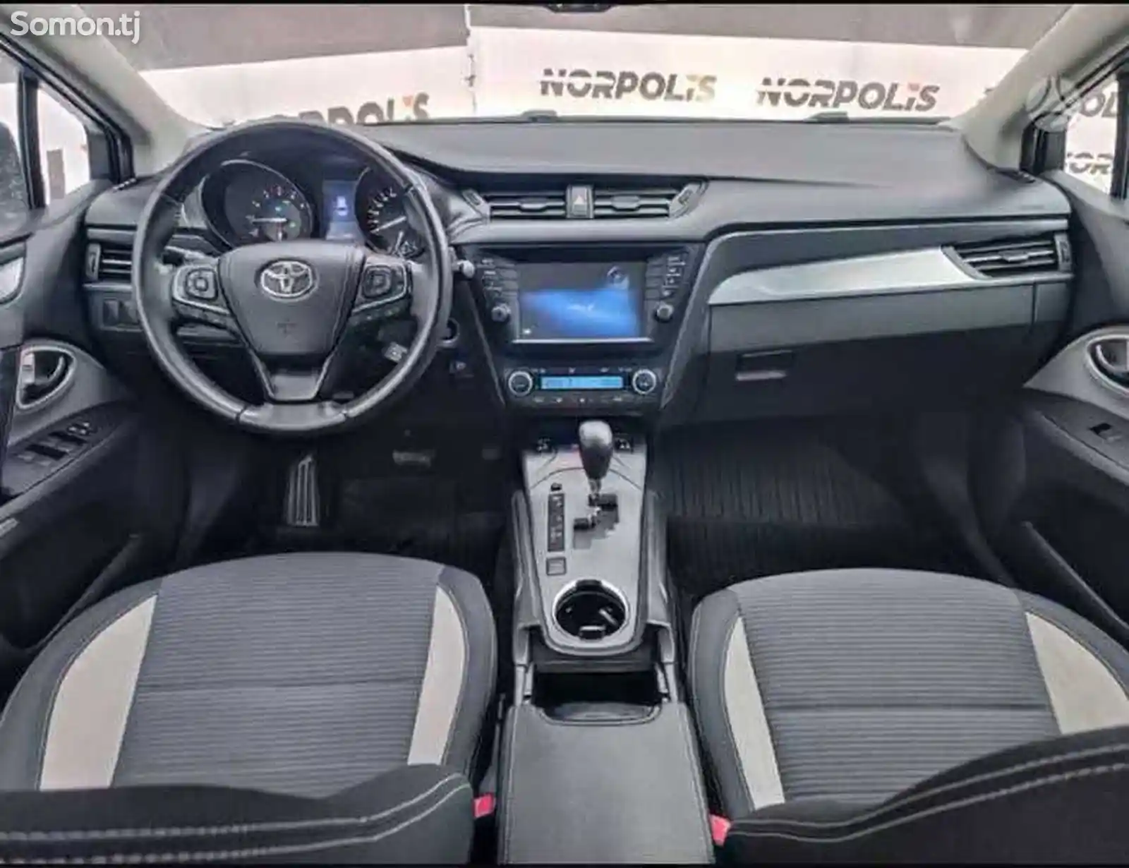 Toyota Avensis, 2015-11