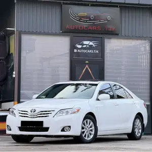 Toyota Camry, 2011