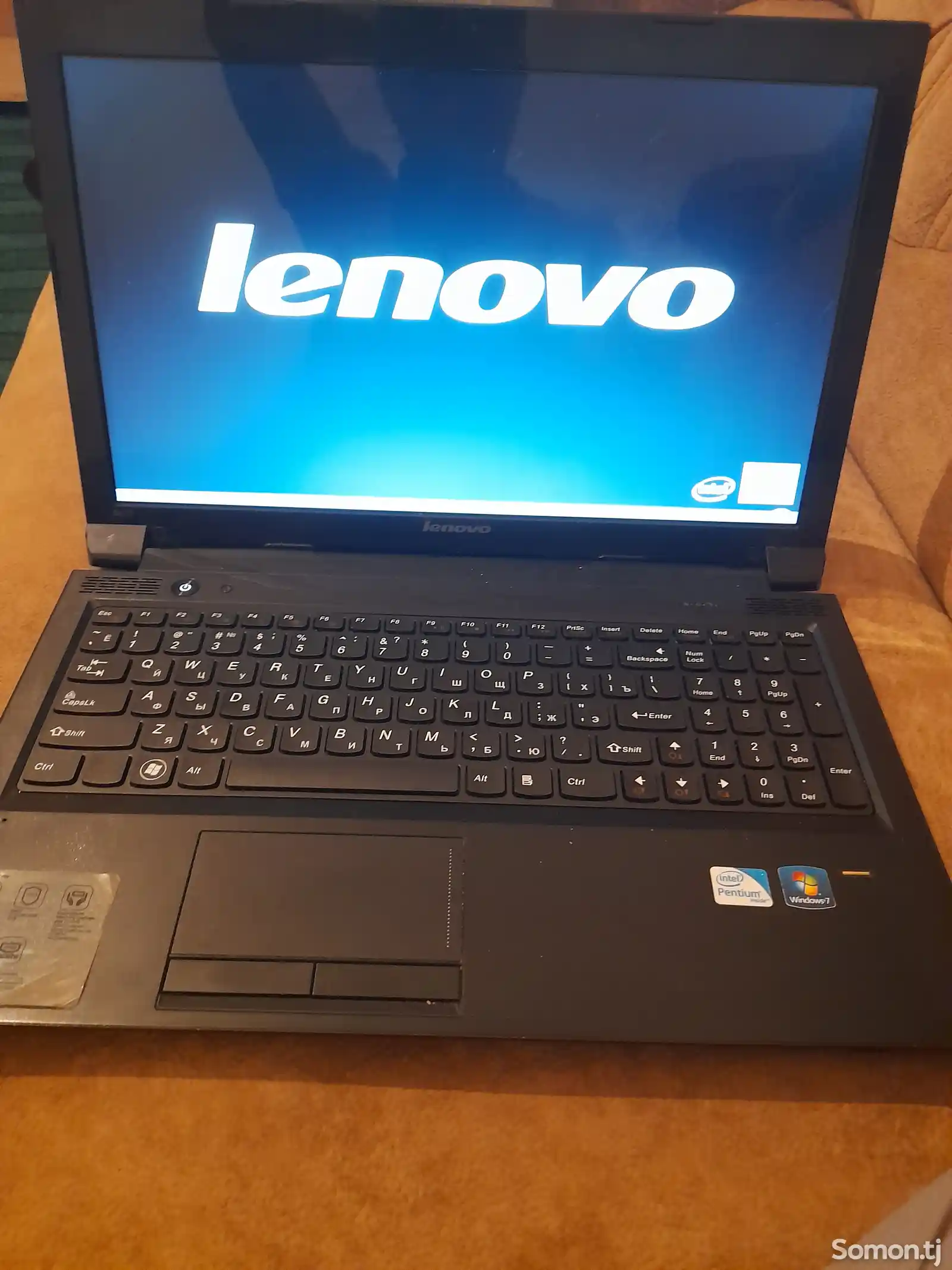 Ноутбук Lenovo-1