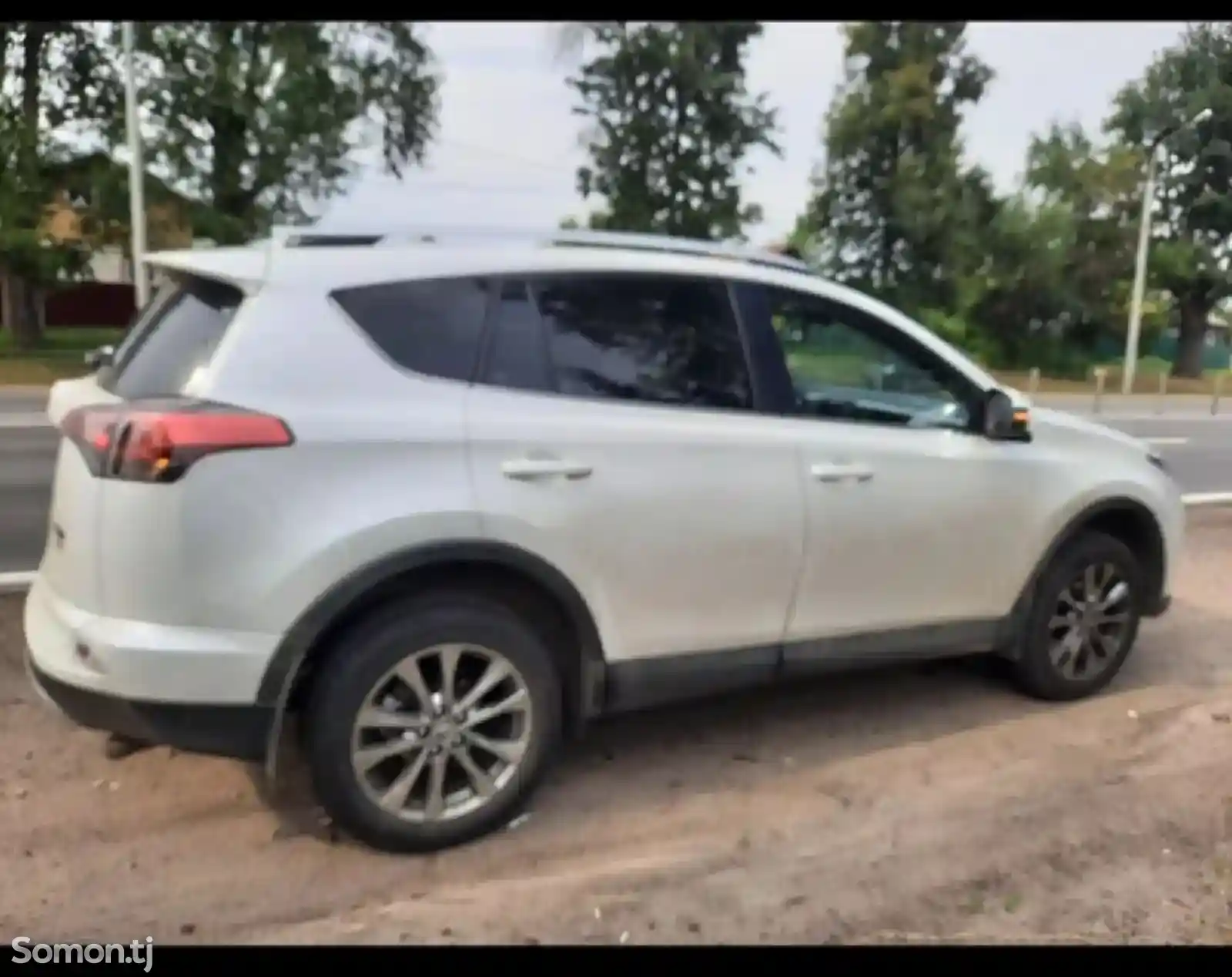 Toyota RAV 4, 2017-1