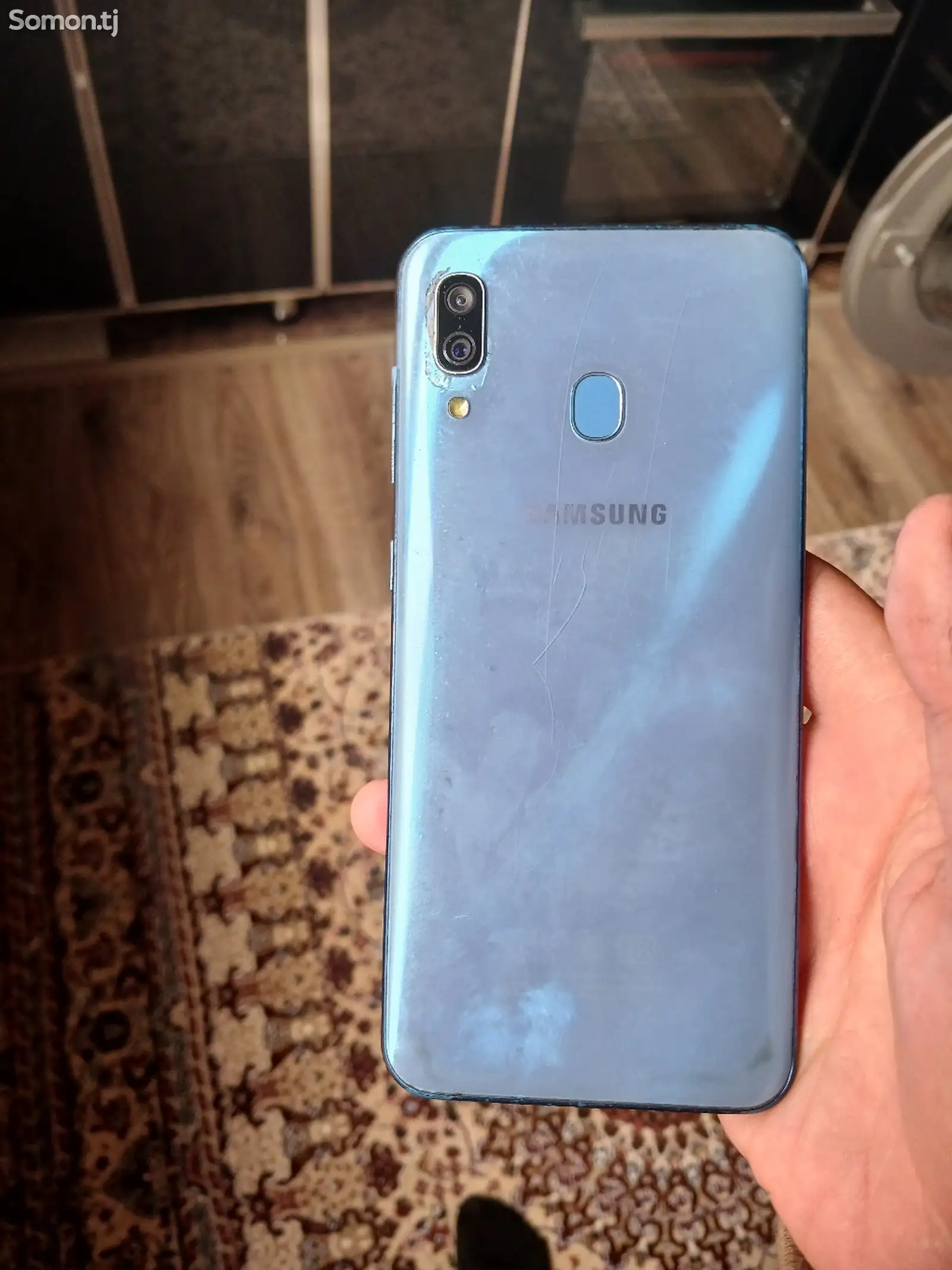 Samsung Galaxy A30-1