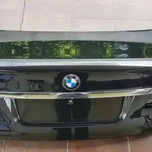 Крышка багажника на BMW