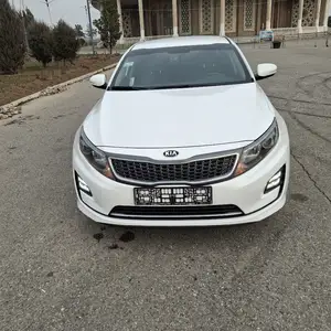 Kia K5, 2015