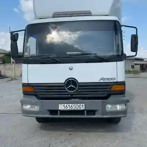 Бортовой грузовик Mercedes-Benz Atego 1223, 2000