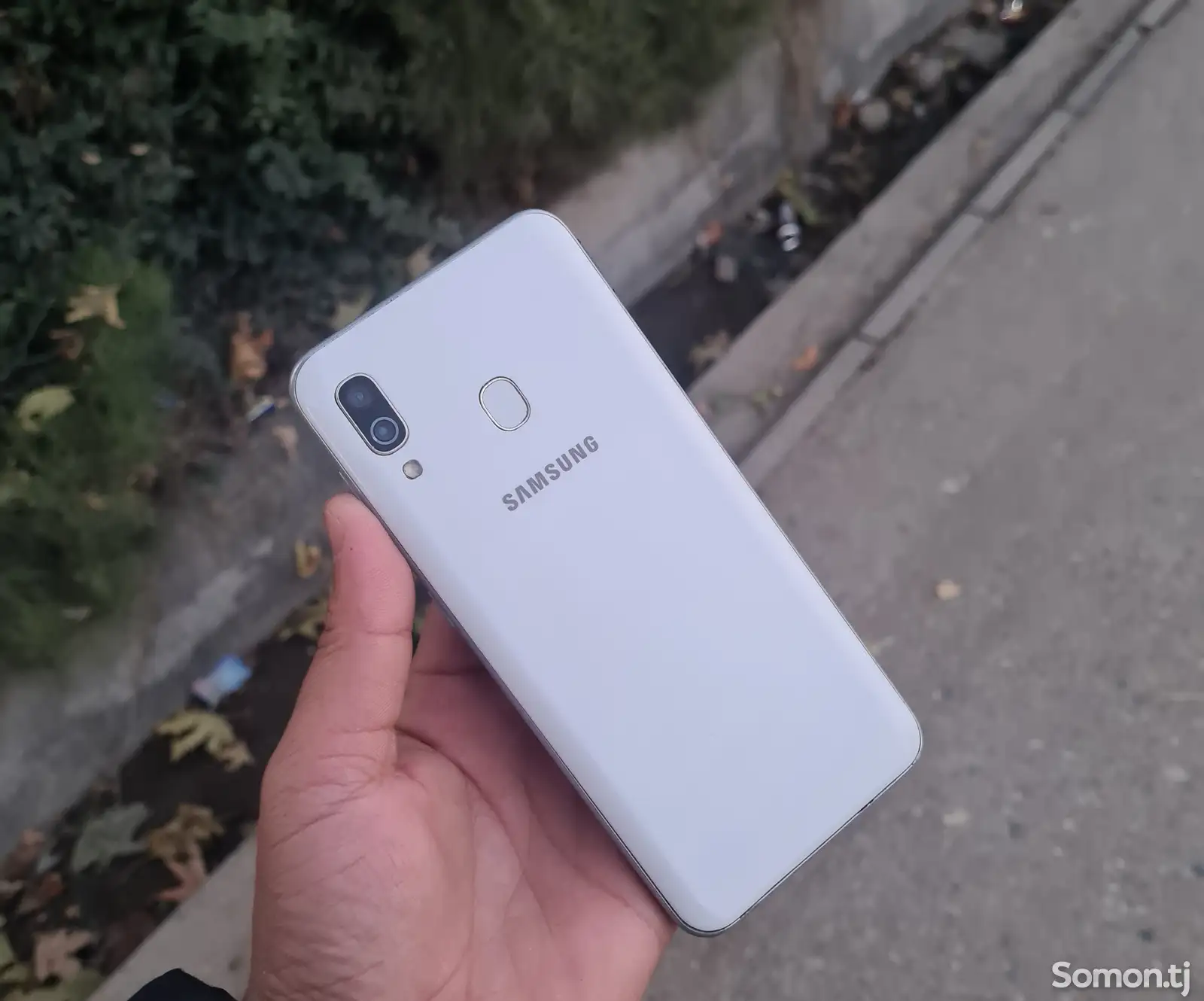 Samsung Galaxy A30-1