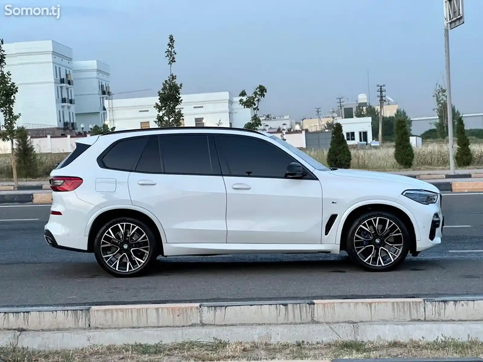 BMW X5, 2019-7