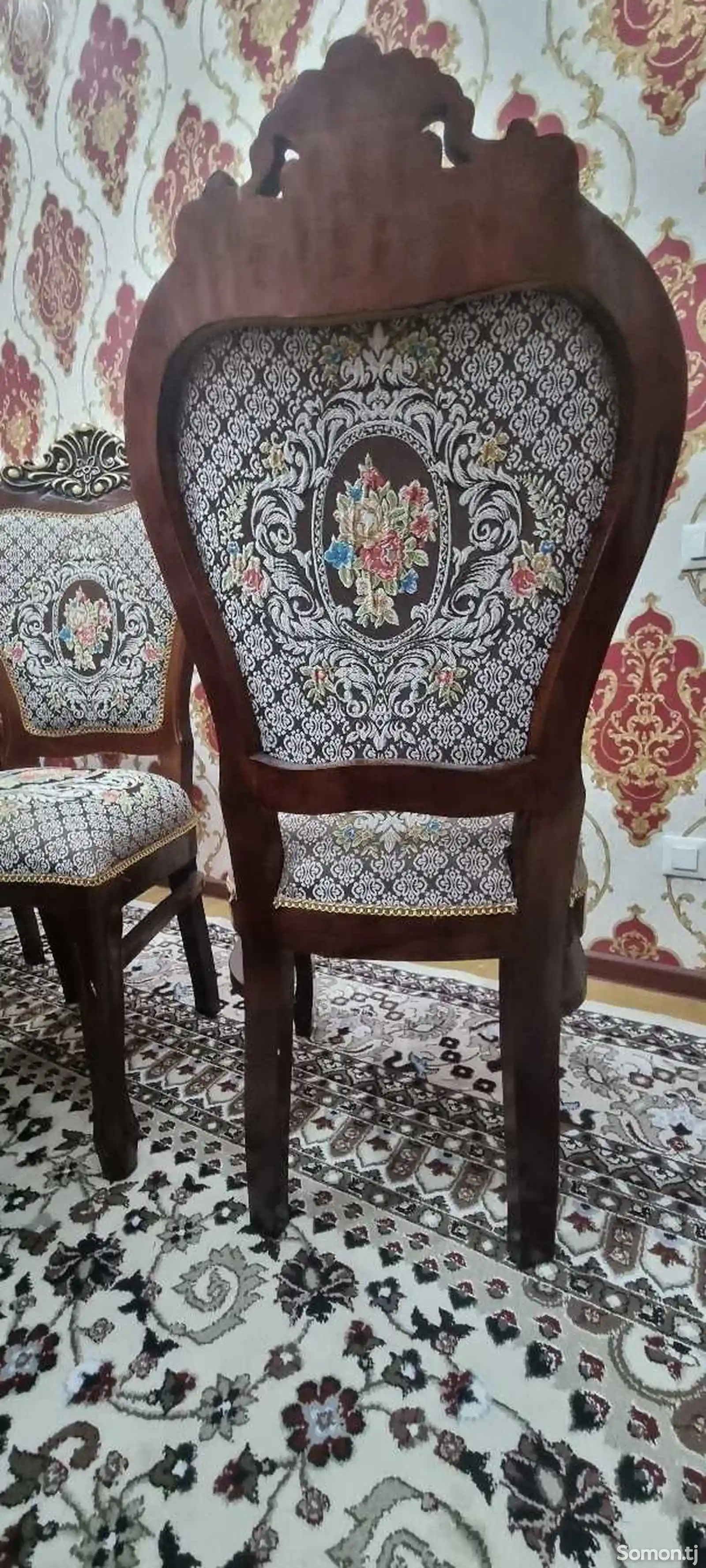Стол и стулья на 12 персон-5