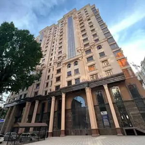 3-комн. квартира, 12 этаж, 138 м², Роддом 1, Славянский