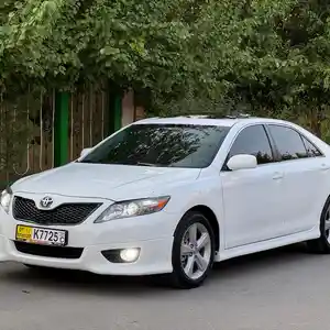 Toyota Camry, 2010