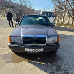 Mercedes-Benz W124, 1992