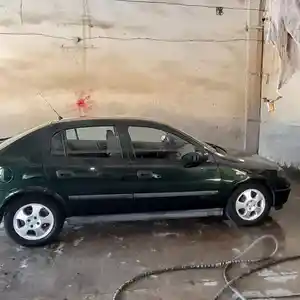 Opel Astra J, 2000