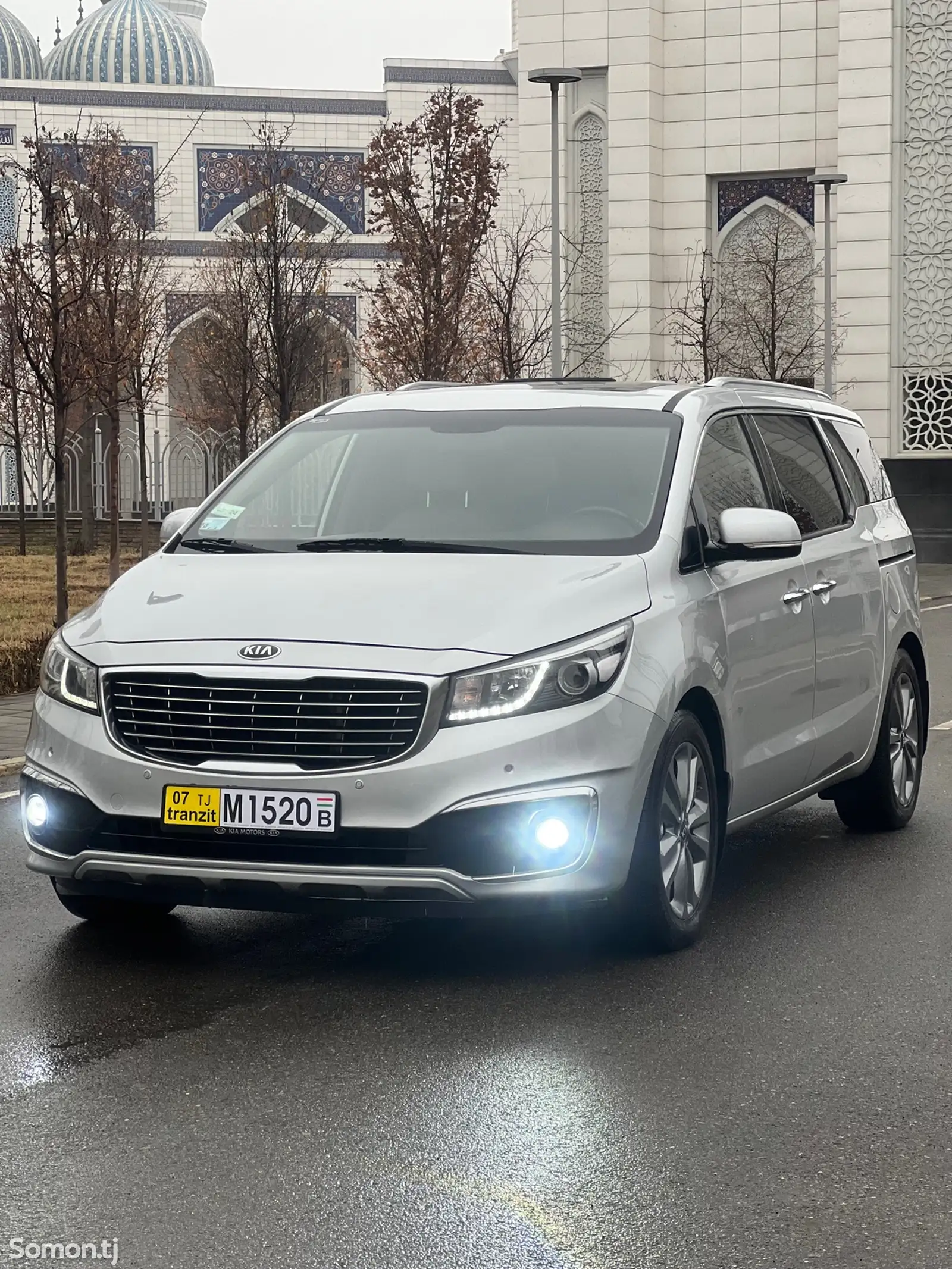 Kia Carnival, 2015-1