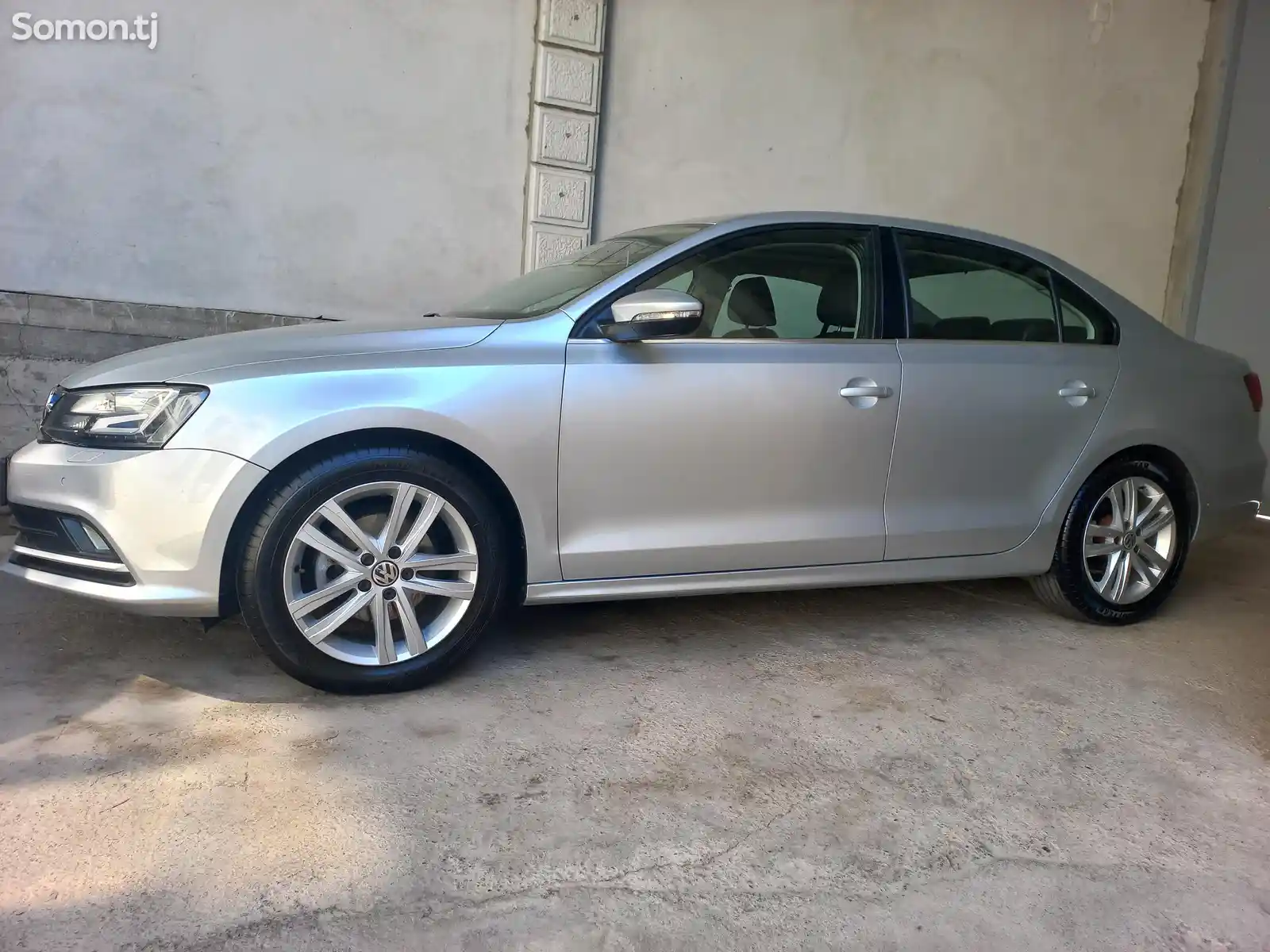 Volkswagen Jetta, 2014-4