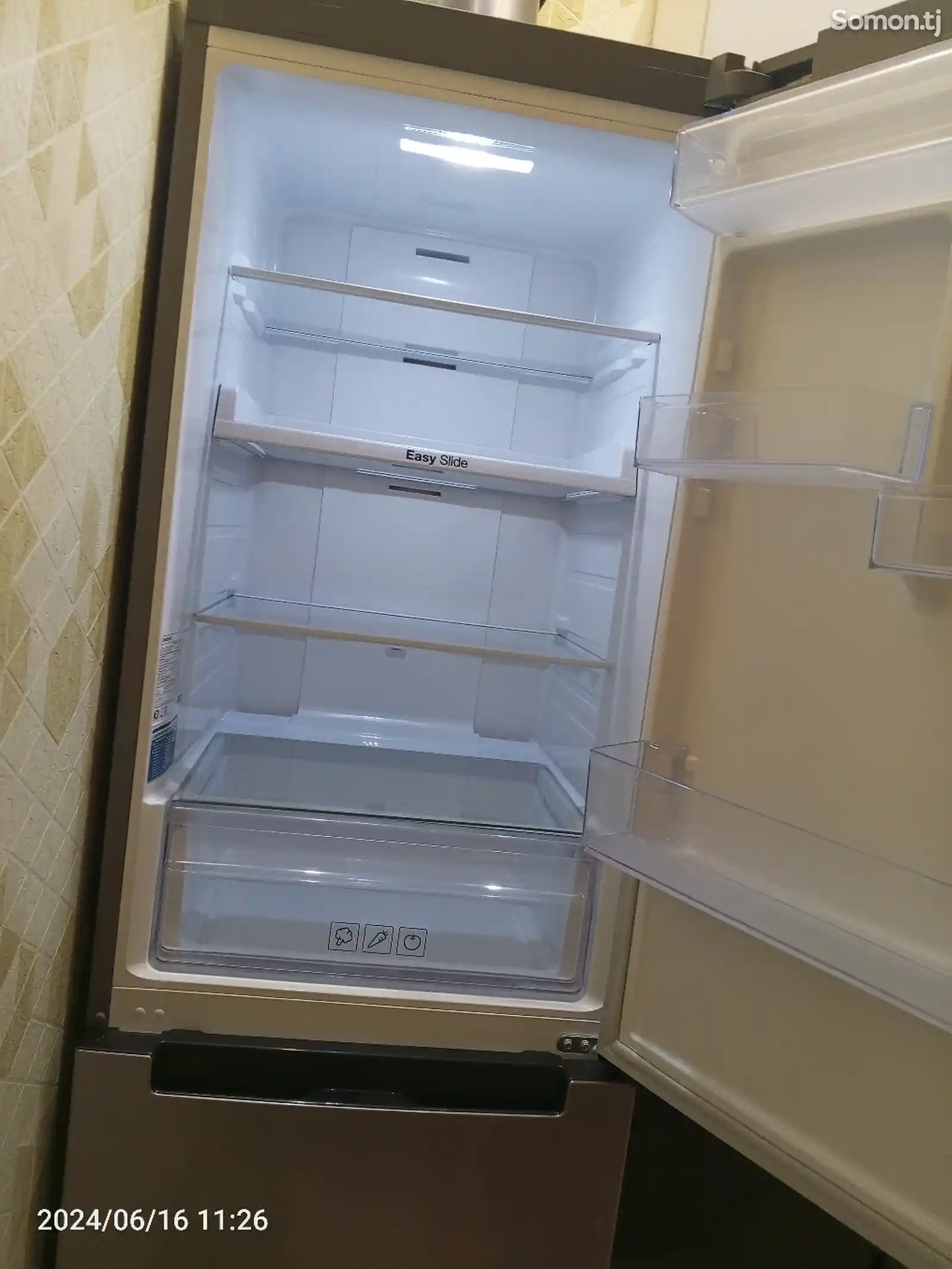 Холодильник Samsung сенсорный двухкамерный-12