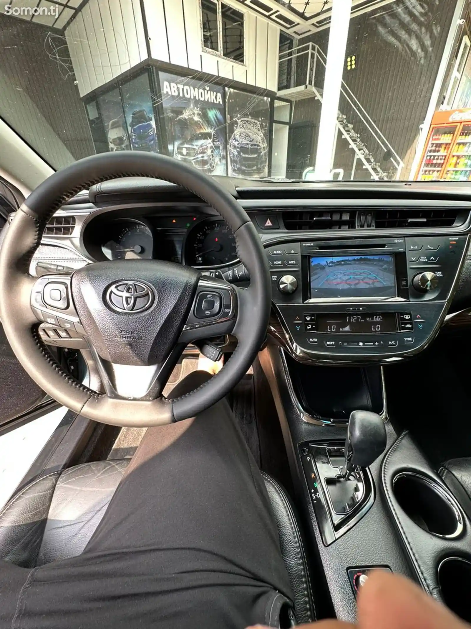 Toyota Avalon, 2015-10