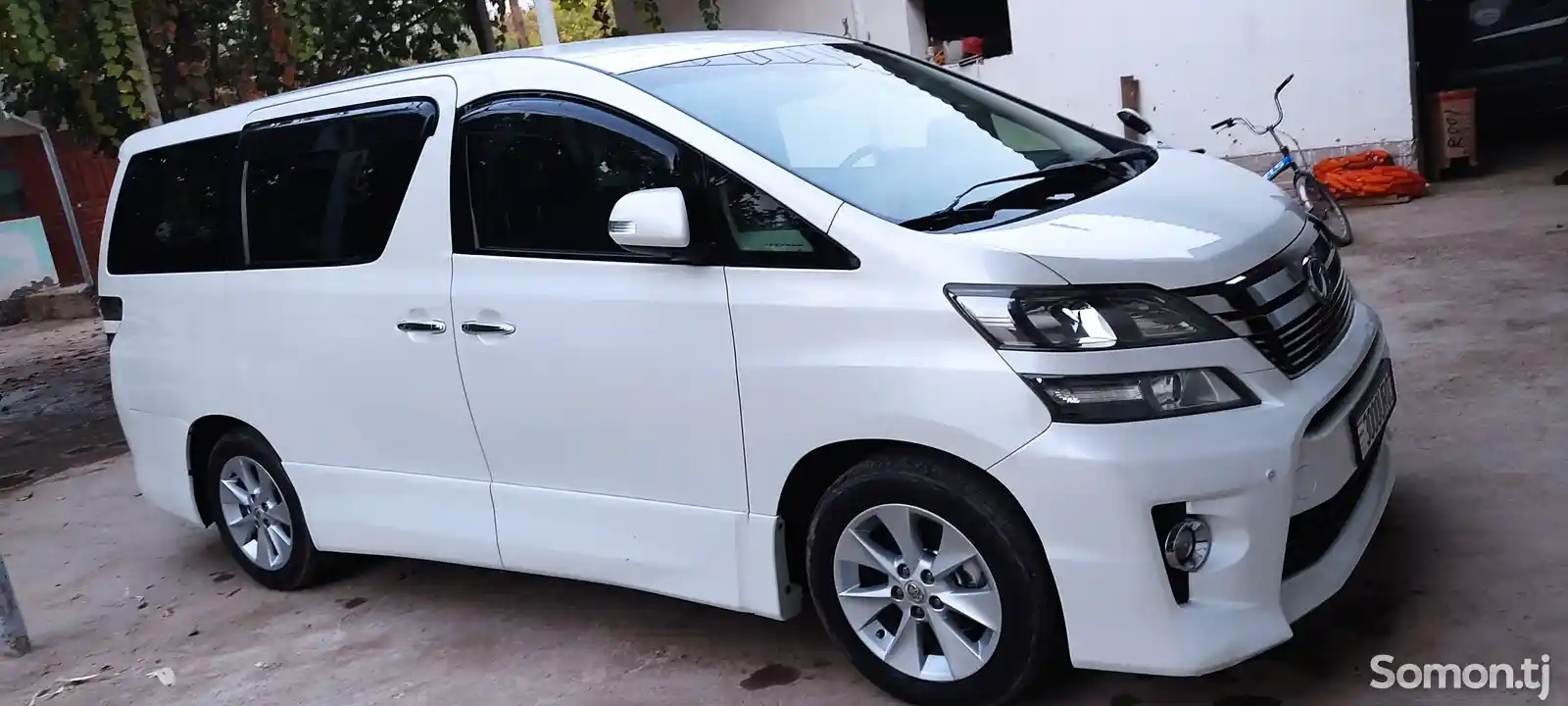 Toyota Vellfire, 2012-4