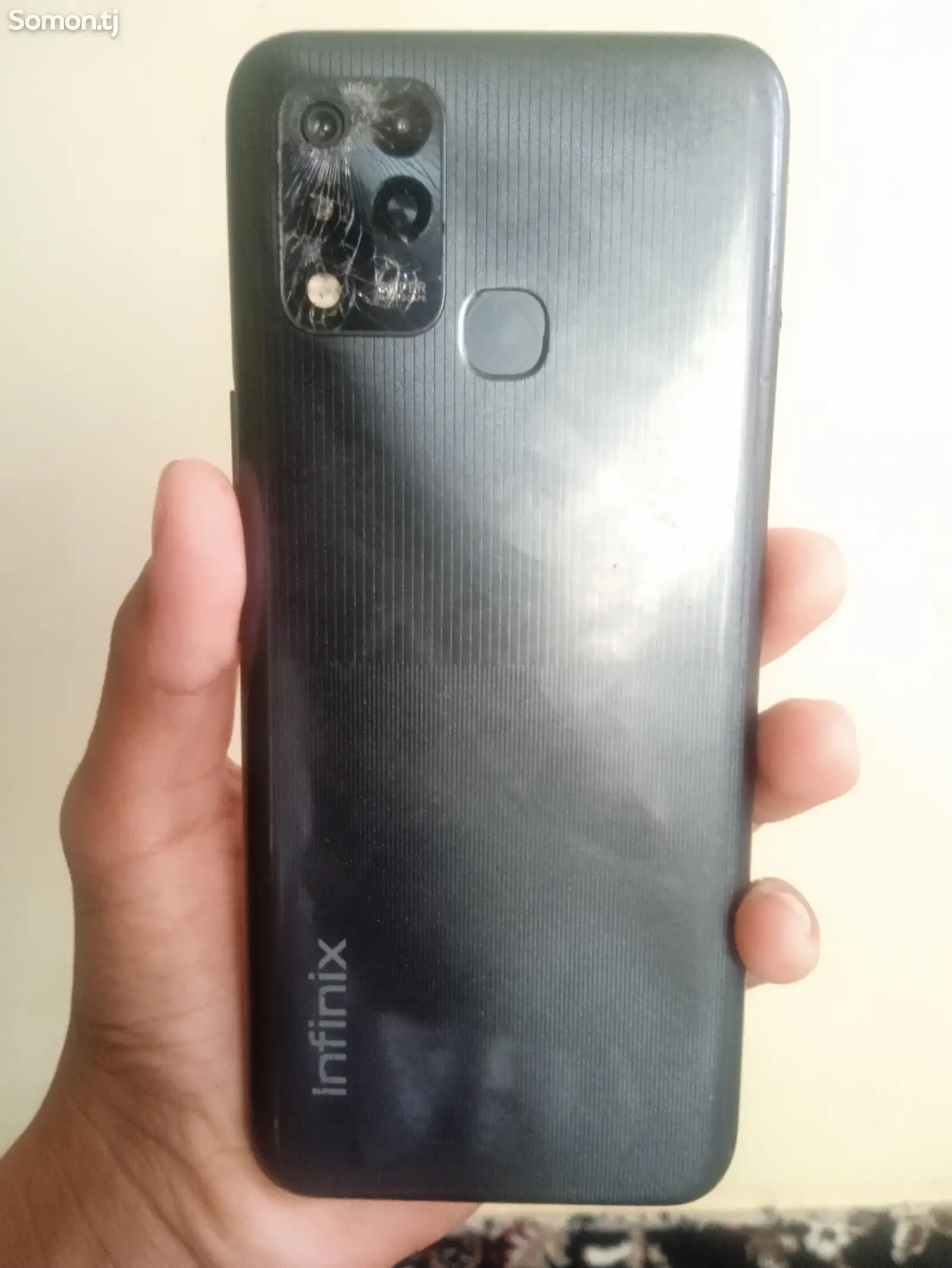 Телефон Infinix Hot-5