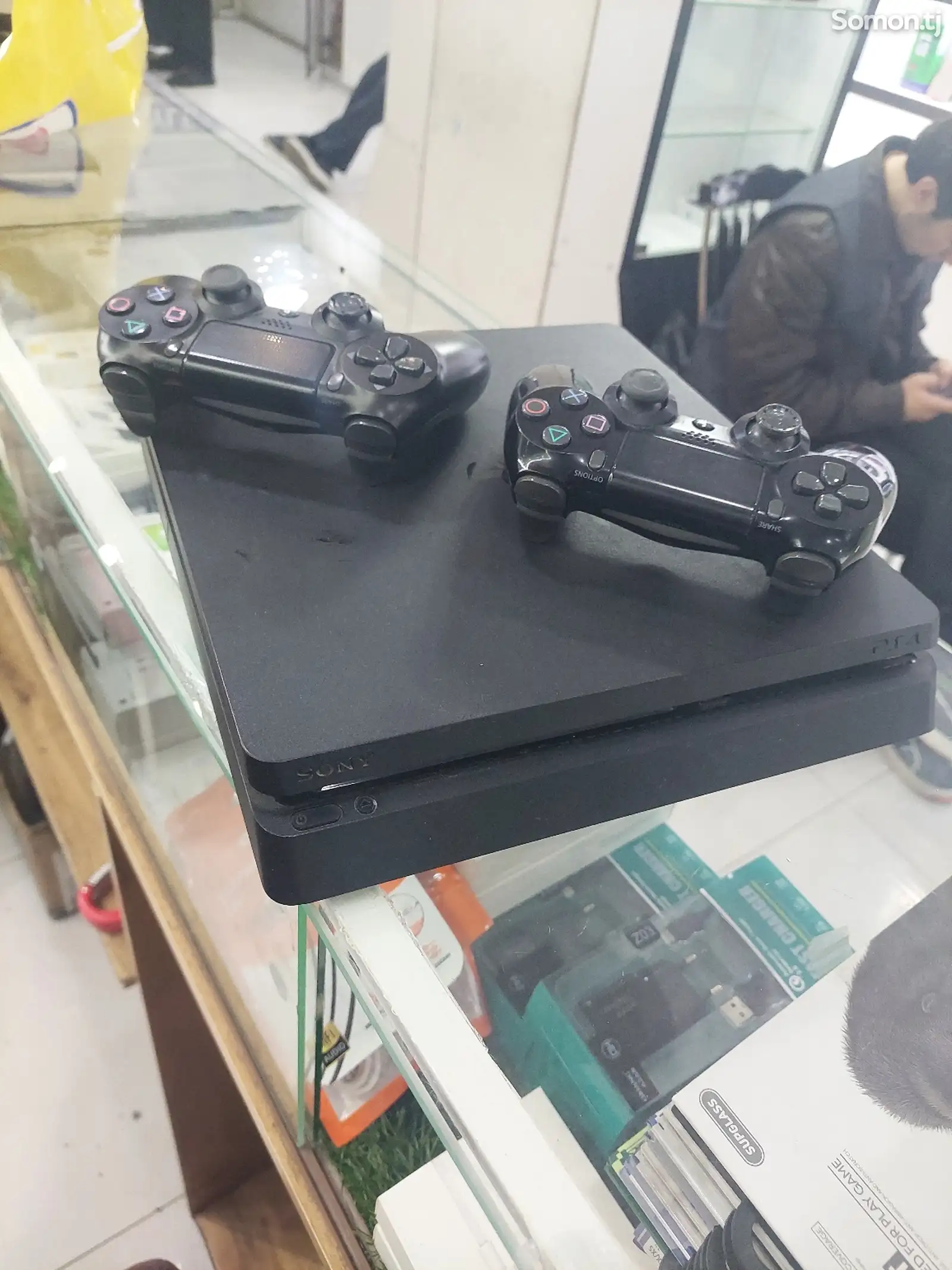 Игровая приставка Sony PlayStation 4 Slim