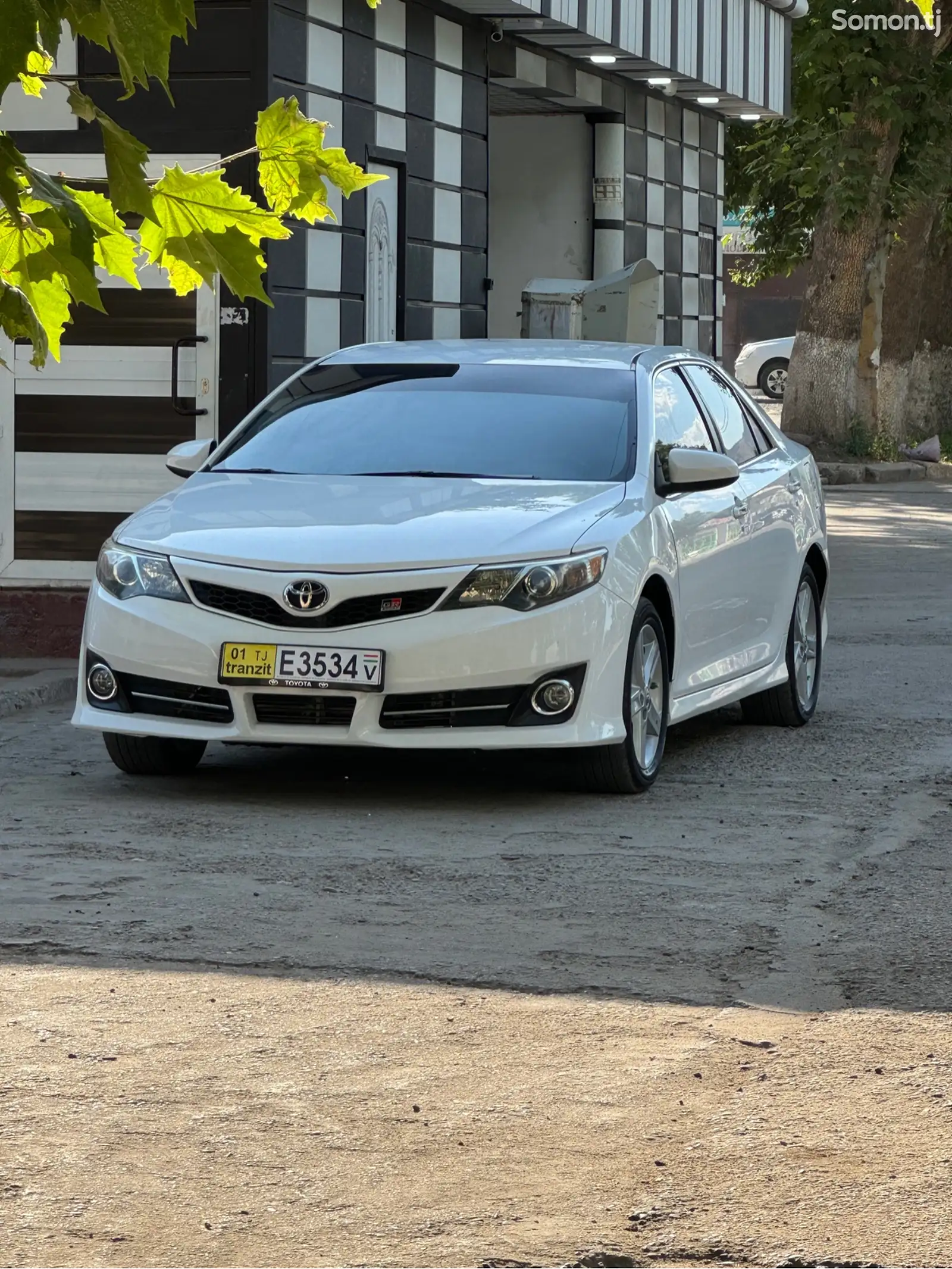 Toyota Camry, 2012-1