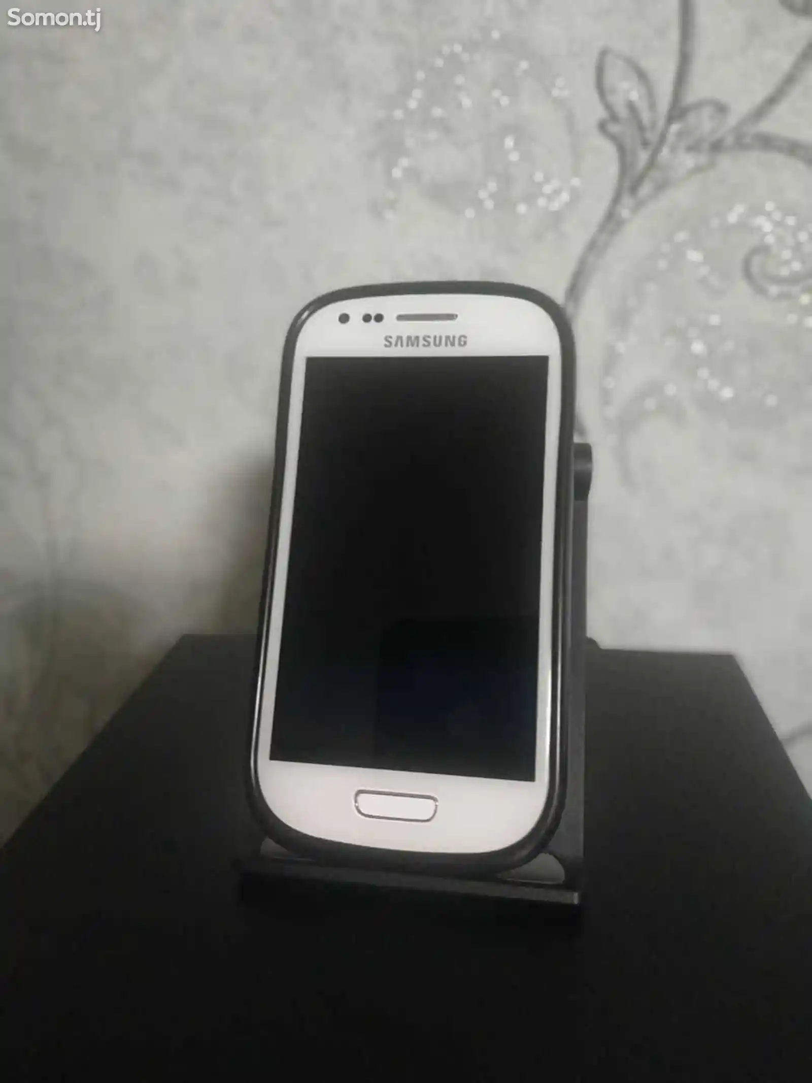 Samsung Galaxy S3 mini-2