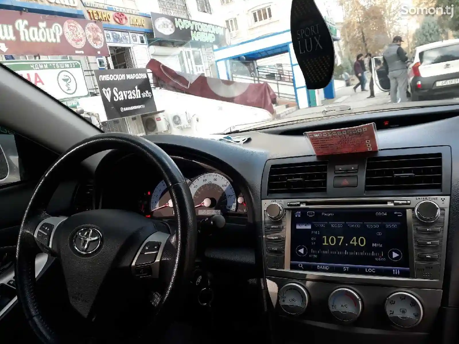 Штатный монитор от Toyota Camry 2-2