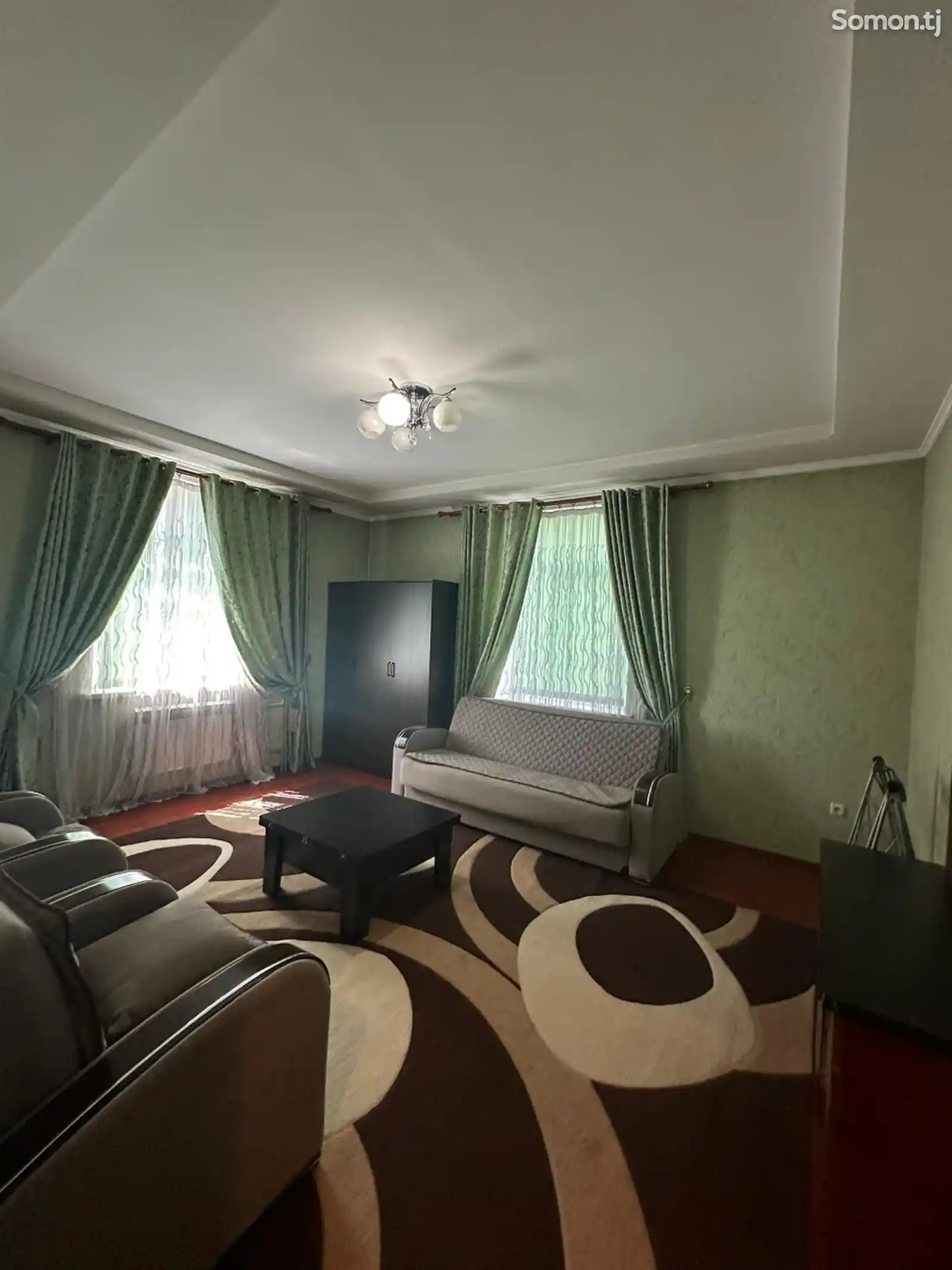 4-комн. квартира, 4 этаж, 140м², спартак-7